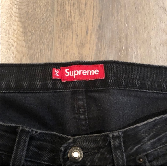 SUPREME BLACK PANTS